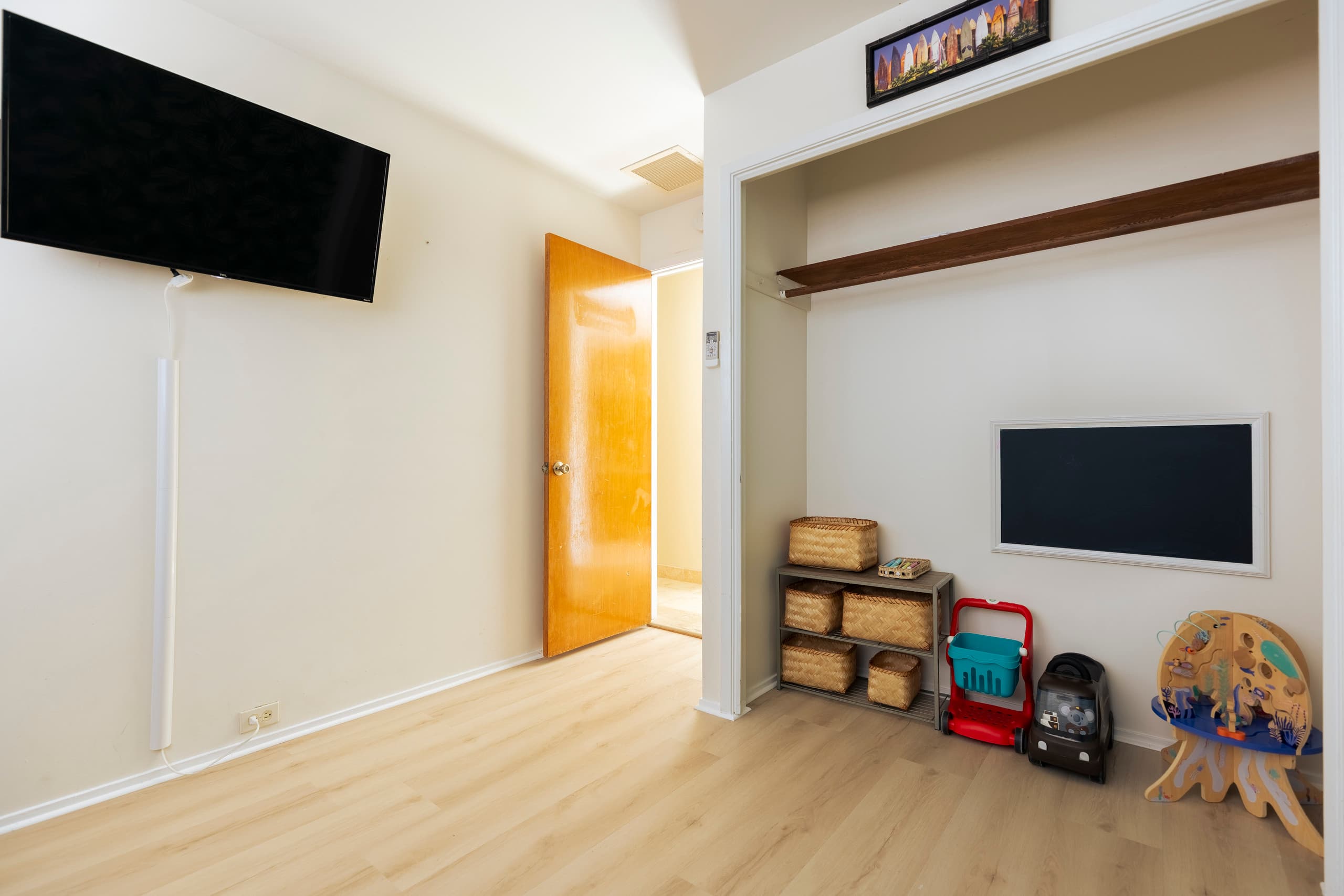 Home in Kailua · ★4.85 · 2 bedrooms · 2 beds · 3 private baths - Image 46