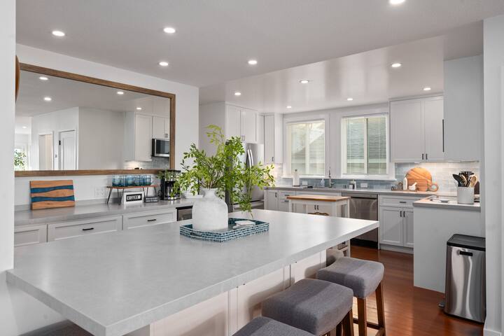 Beachfront Retreat Getaway gallery image 4