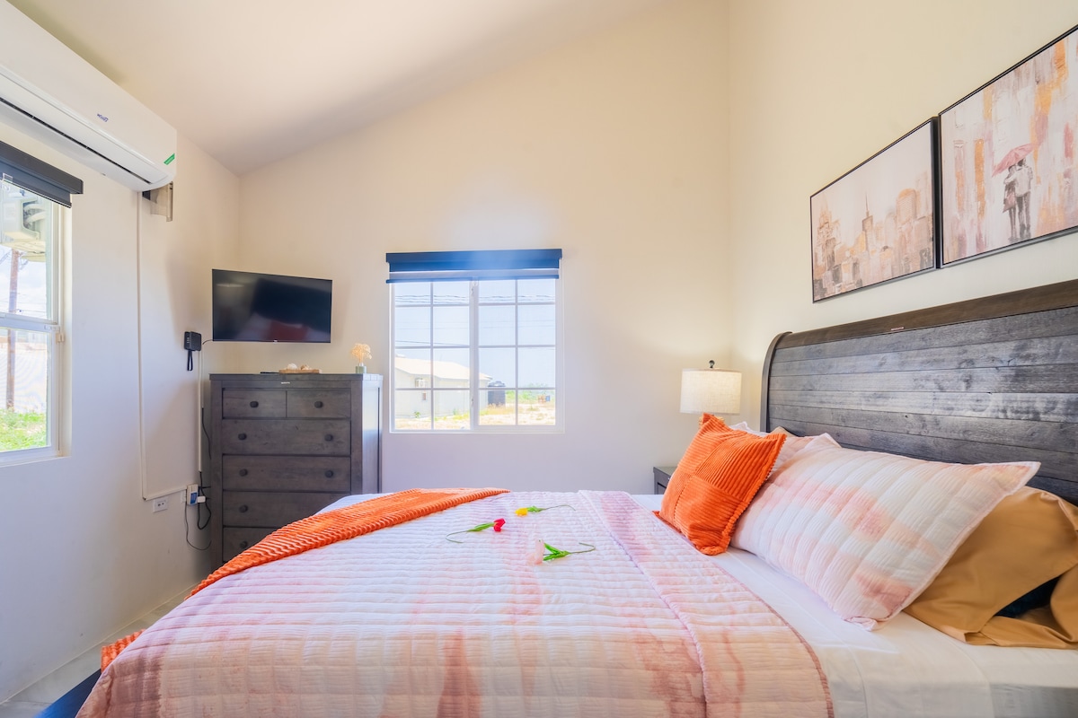 ห้องนอน #1 - หาดทราย (ห้องนอนใหญ่ที่มีความสะดวกสบายรอคุณอยู่)