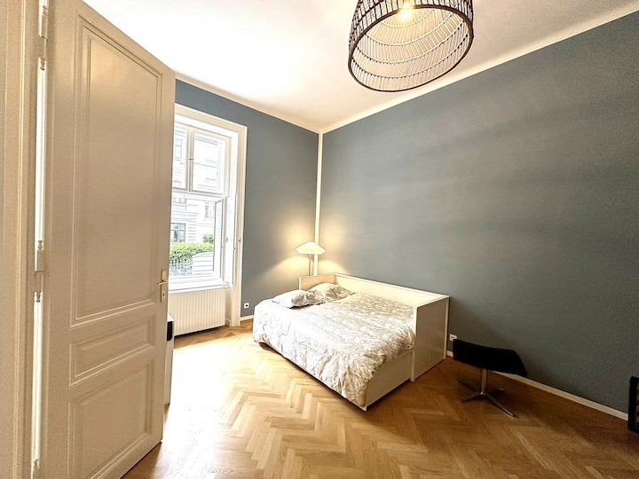 غرفة النوم 2