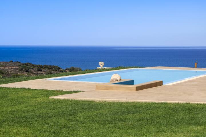 Luxury villa Komos-seafront-heating pool gallery image 3