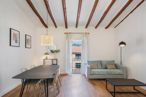 Vintage & Modern Old Town Alcoy