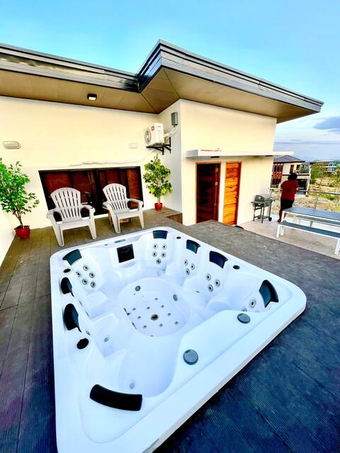 Sierra Bay View Jacuzzi Overlooking Roofdeck