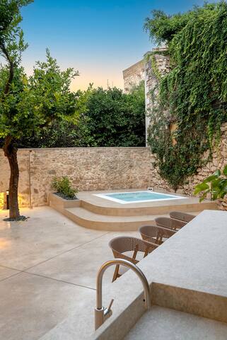 Lemon Garden Villa gallery image 3