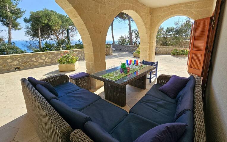 Villa di charme con piscina a due passi dal mare gallery image 2