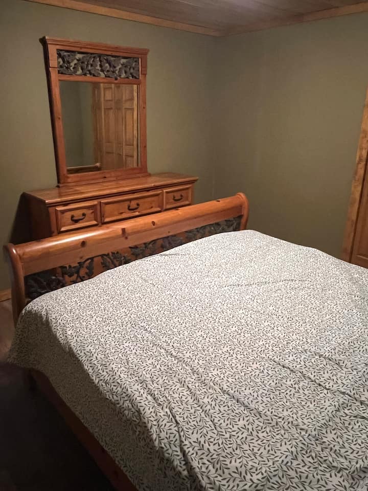 Kitanda cha ukubwa wa mfalme 