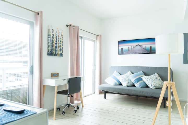 Beautiful View 2 Bedrooms Apart W/ Free Parking - マイアミ
