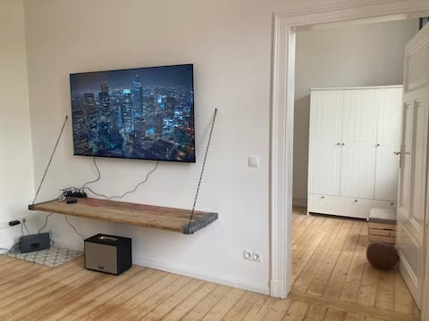 Top Airbnb: 2-Room Apartment, Central, Renovated, 4 Pax in Hannover