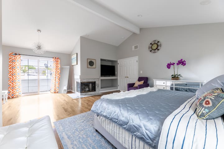 Tranquil family beach city retreat gallery image 4