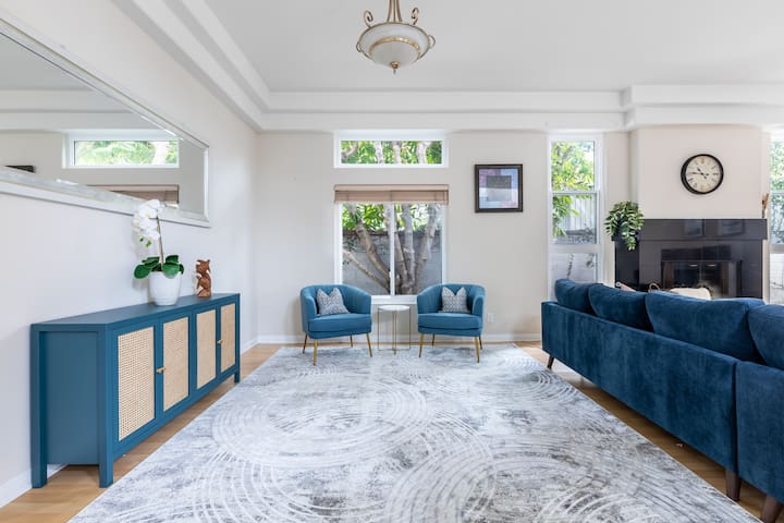 Tranquil family beach city retreat