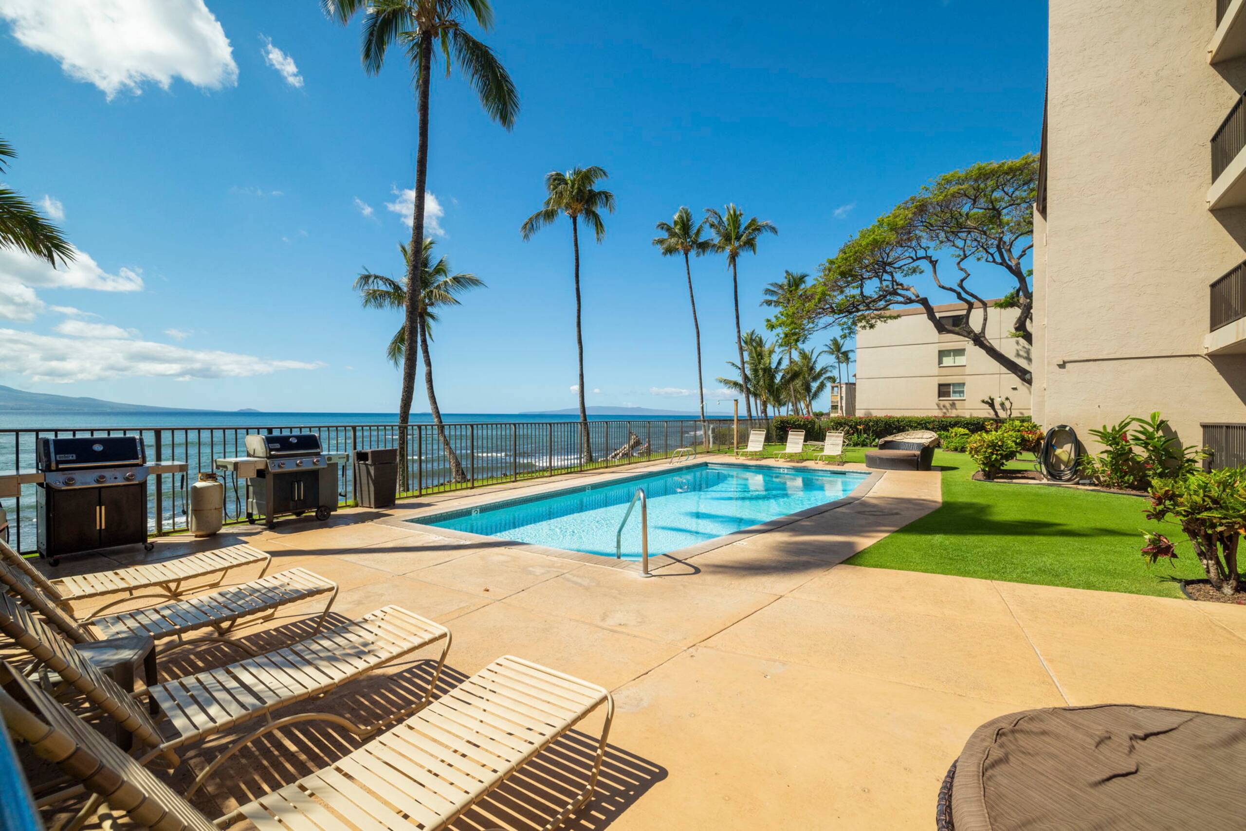 Condo in Wailuku · ★5.0 · 2 bedrooms · 3 beds · 2 baths - Image 42