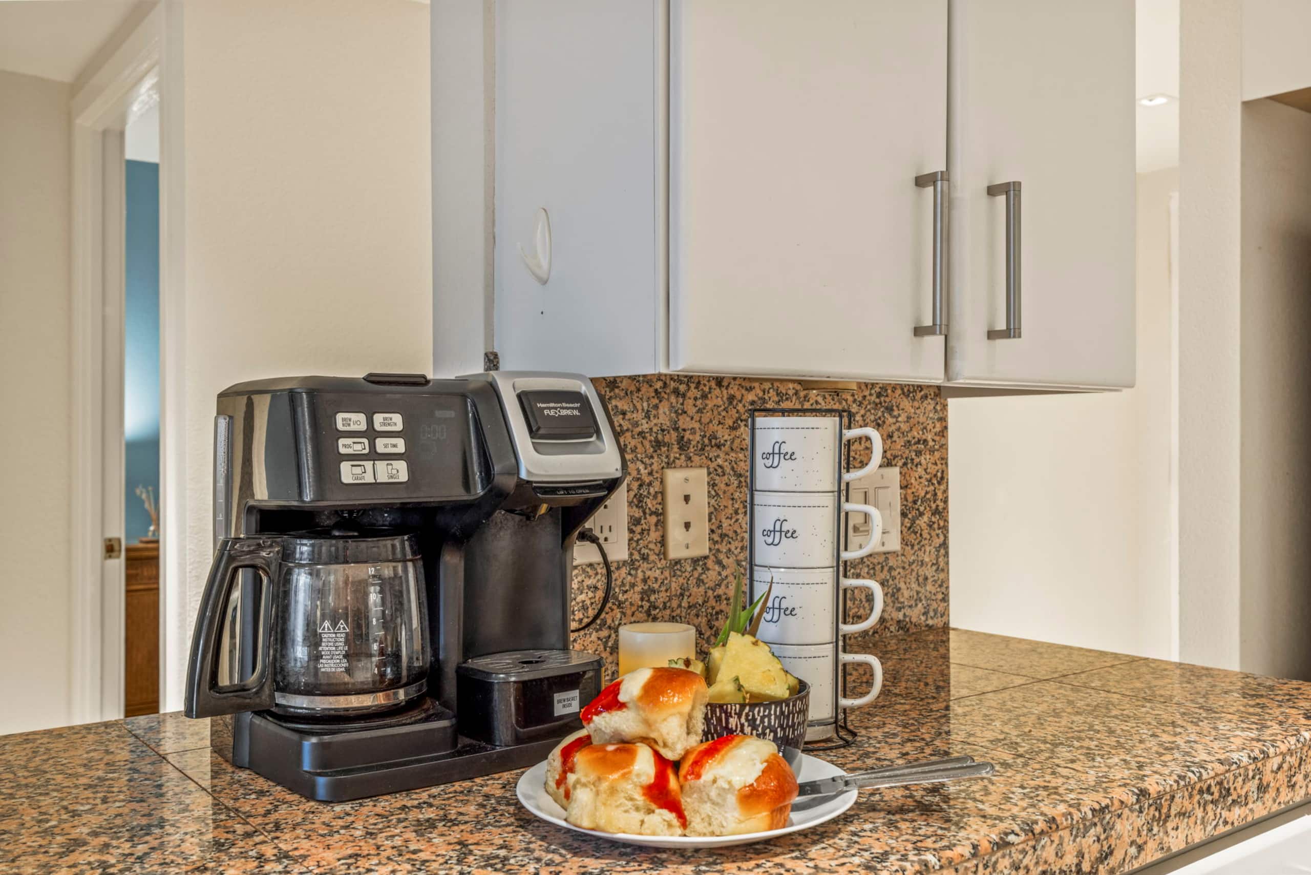 Condo in Wailuku · ★5.0 · 2 bedrooms · 3 beds · 2 baths - Image 10