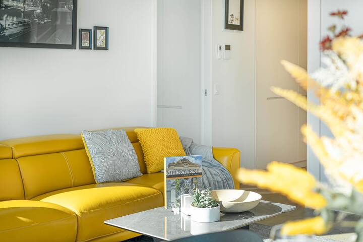 Pinnacle of LV85 3BR high-rise living#Australia108 gallery image 3