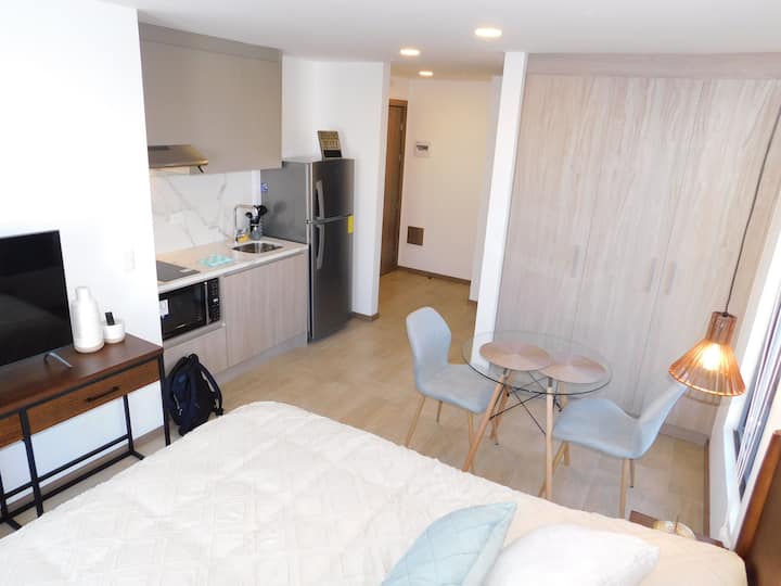 Estudio Moderno La Carolina - Quito