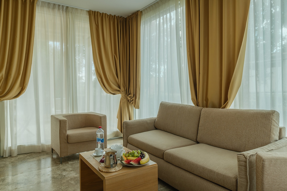 Popular Airbnb listing: Cottage with pool 7 km from the sea in Cecina in Cecina