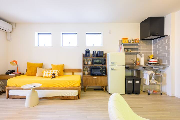Shonan Seaside Resort/4 min to the sea/Showa Retro/Sweets/Invaders/Up to 5 people/A020 - Apartments for Rent in Chigasaki, Kanagawa Prefecture, Japan - Airbnb Shonan Seaside Resort/4 min to the sea/Showa Retro/Sweets/Invaders/Up to 5 people/A020 - Apartments for Rent in Chigasaki, Kanagawa Prefecture, Japan - Airbnb