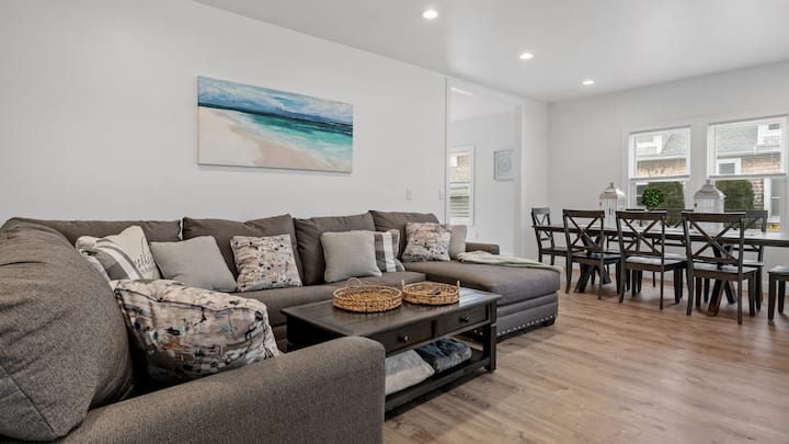 Entire Home Minutes From Newport, Ri. Near Beaches - Newport, RI