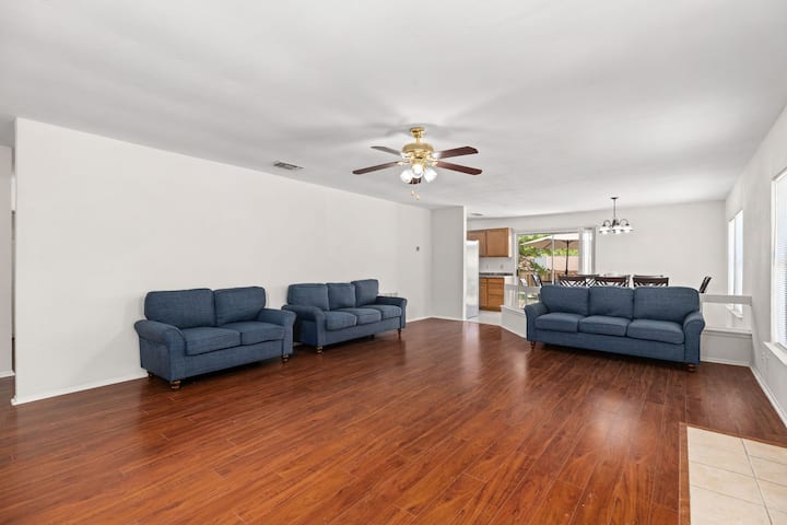 غرفة المعيشة