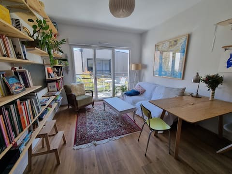 Successful Airbnb property: Bright 2 rooms in the heart of Pantin in Pantin