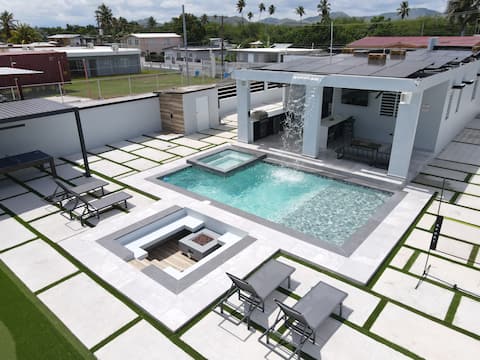 Pleasure at Ease:South Side | Heated Pool |Getaway