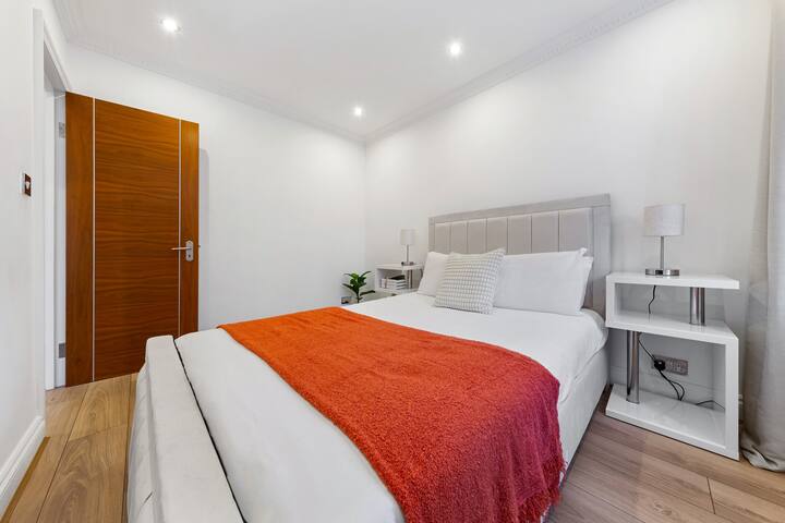 The Kensington boutique 1 gallery image 5