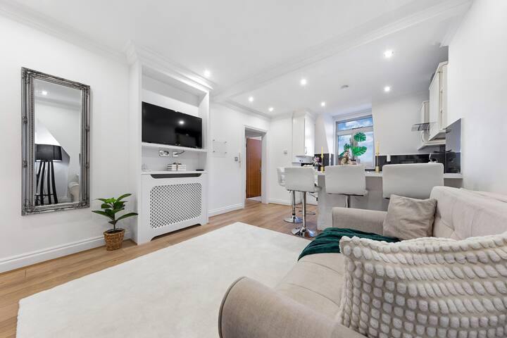 The Kensington boutique 1 gallery image 2