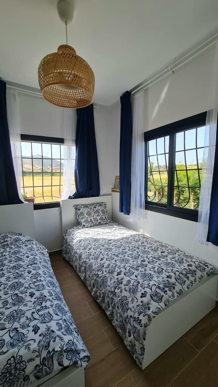 غرفة النوم 2