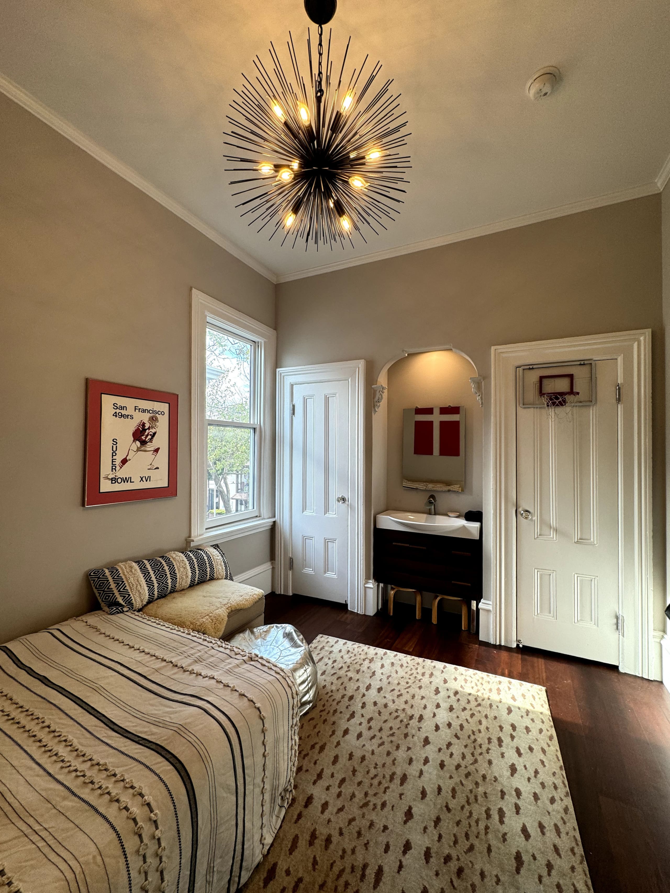 Home in San Francisco · ★4.6 · 4 bedrooms · 4 beds · 3 baths - Image 51
