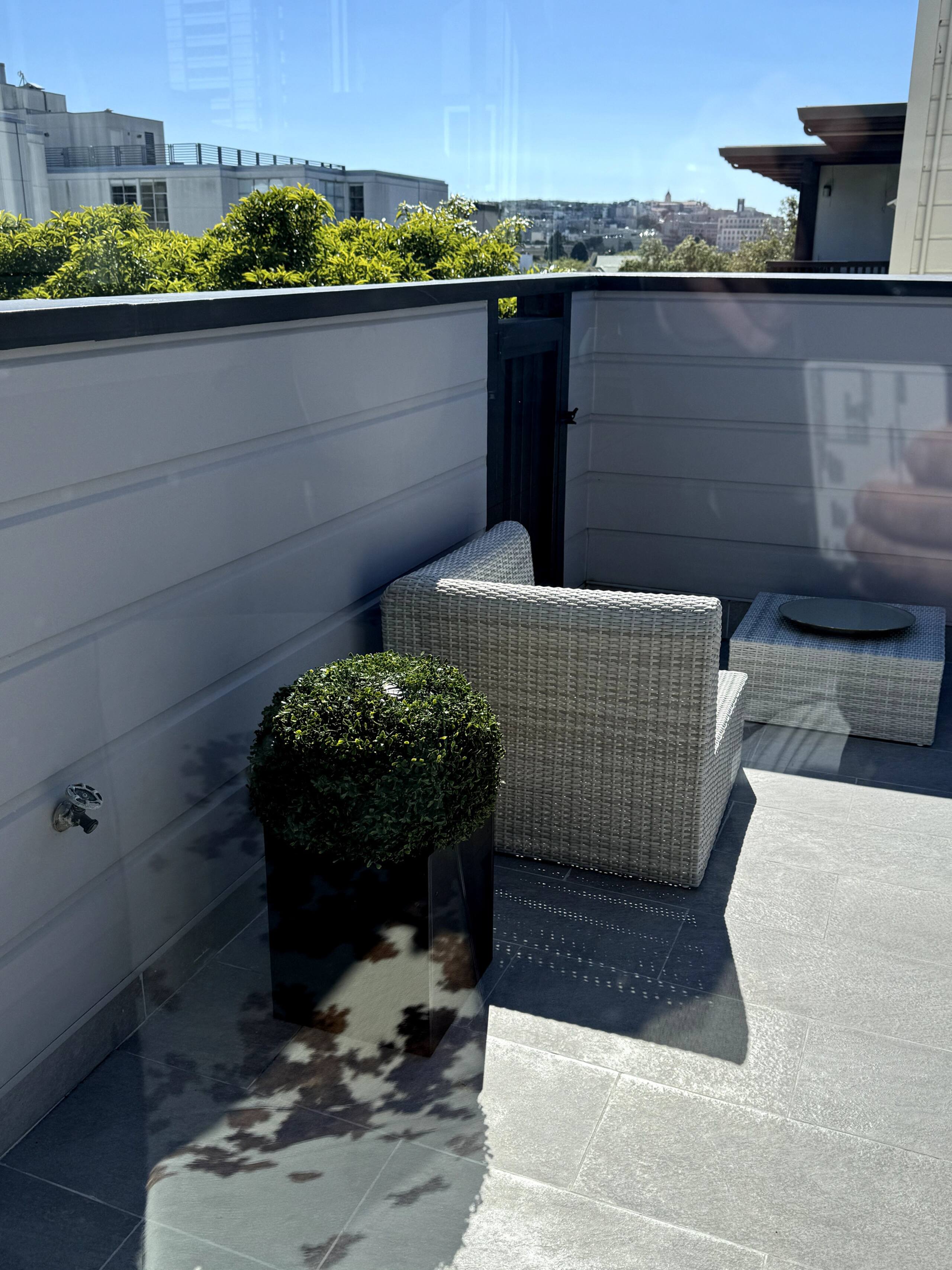 Home in San Francisco · ★4.6 · 4 bedrooms · 4 beds · 3 baths - Image 112
