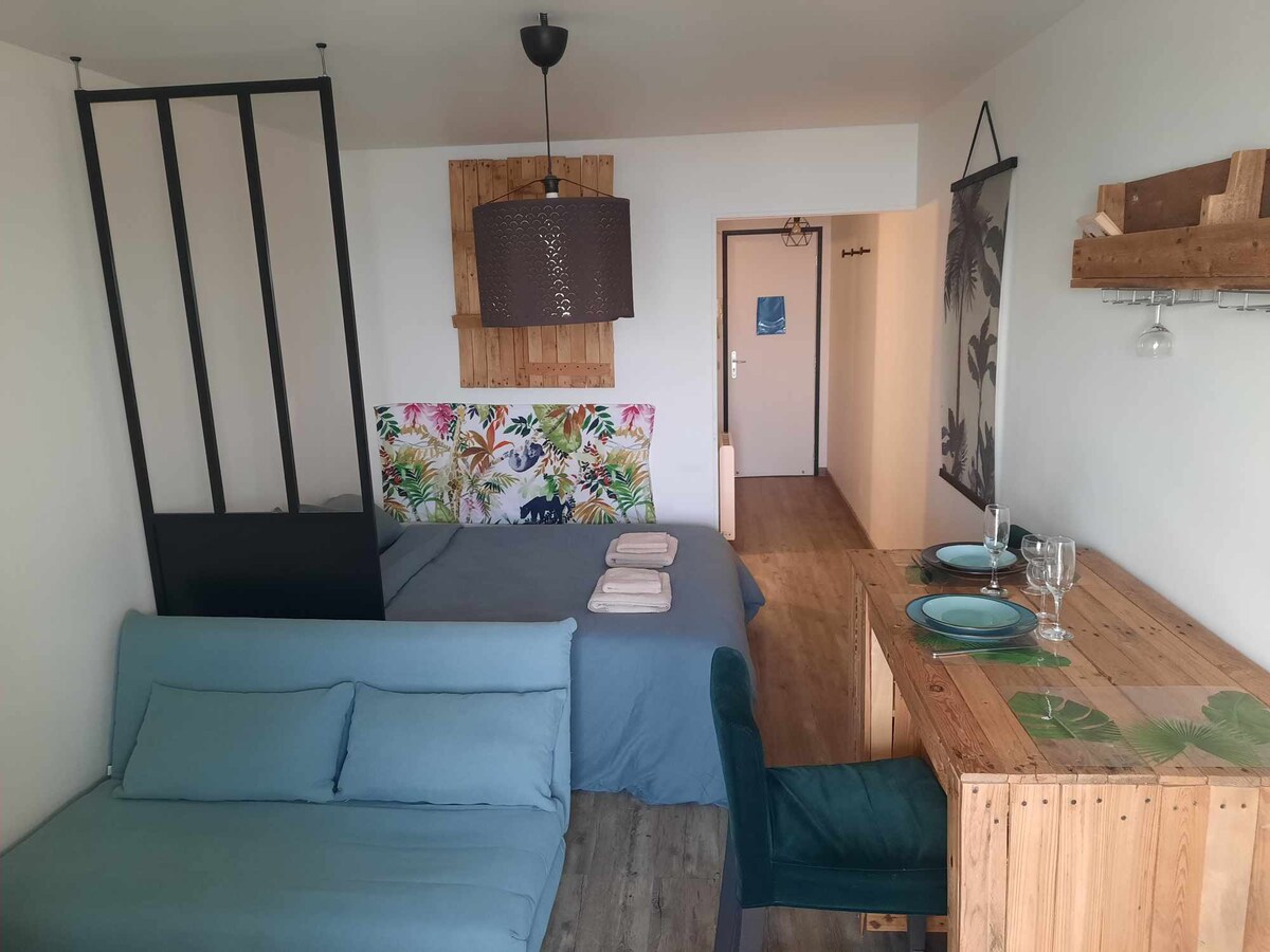 Leistungsstarkes Airbnb: Sea view in Luc Sur Mer