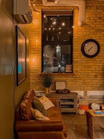 Heart of the City: Cozy 2BR Loft w/Private Cinema gallery image 2