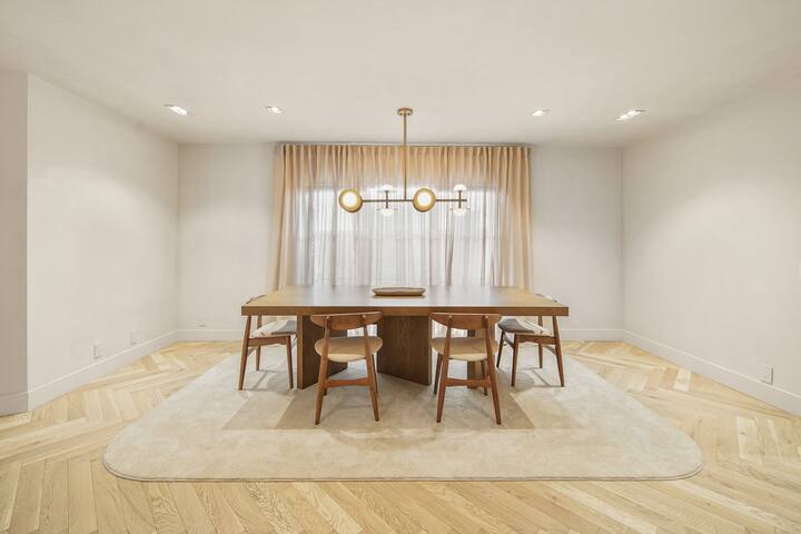 Bella Villa: Luxury Spanish Retreat Near The Grove gallery image 4