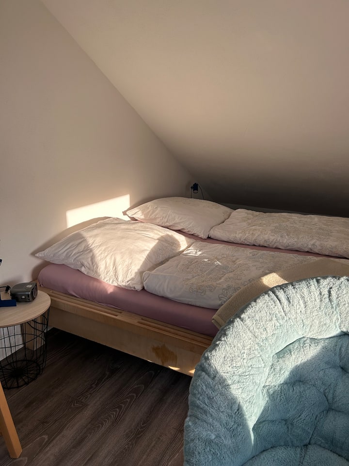 საძინებელი 1