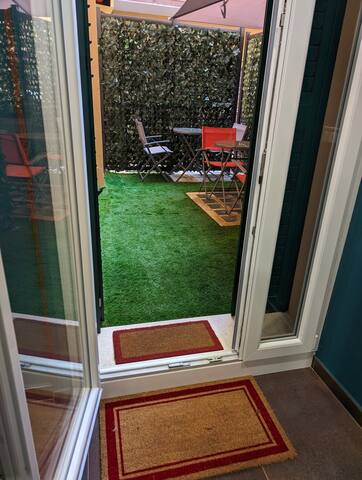 Apartment with terrace 8 guests gallery image 4