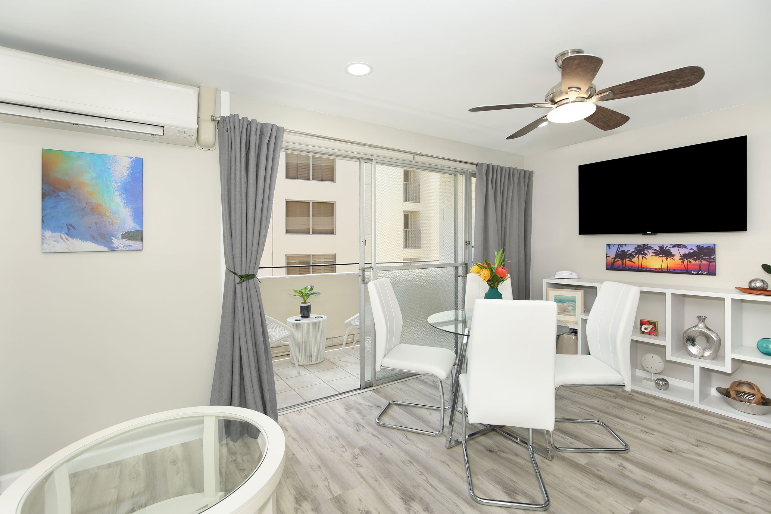 Condo in Honolulu · ★4.71 · 2 bedrooms · 4 beds · 1 bath - Image 10