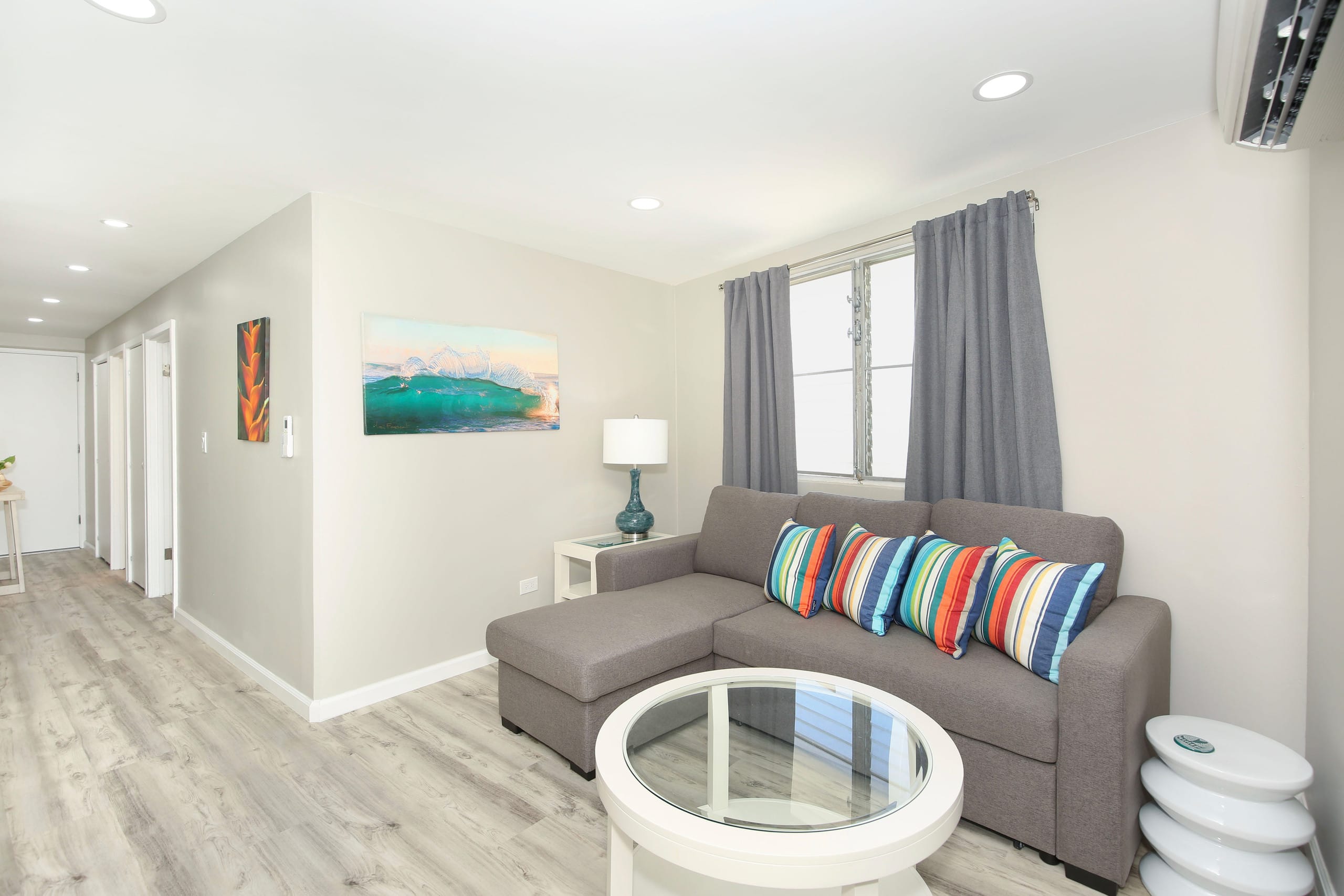 Condo in Honolulu · ★4.71 · 2 bedrooms · 4 beds · 1 bath - Image 6