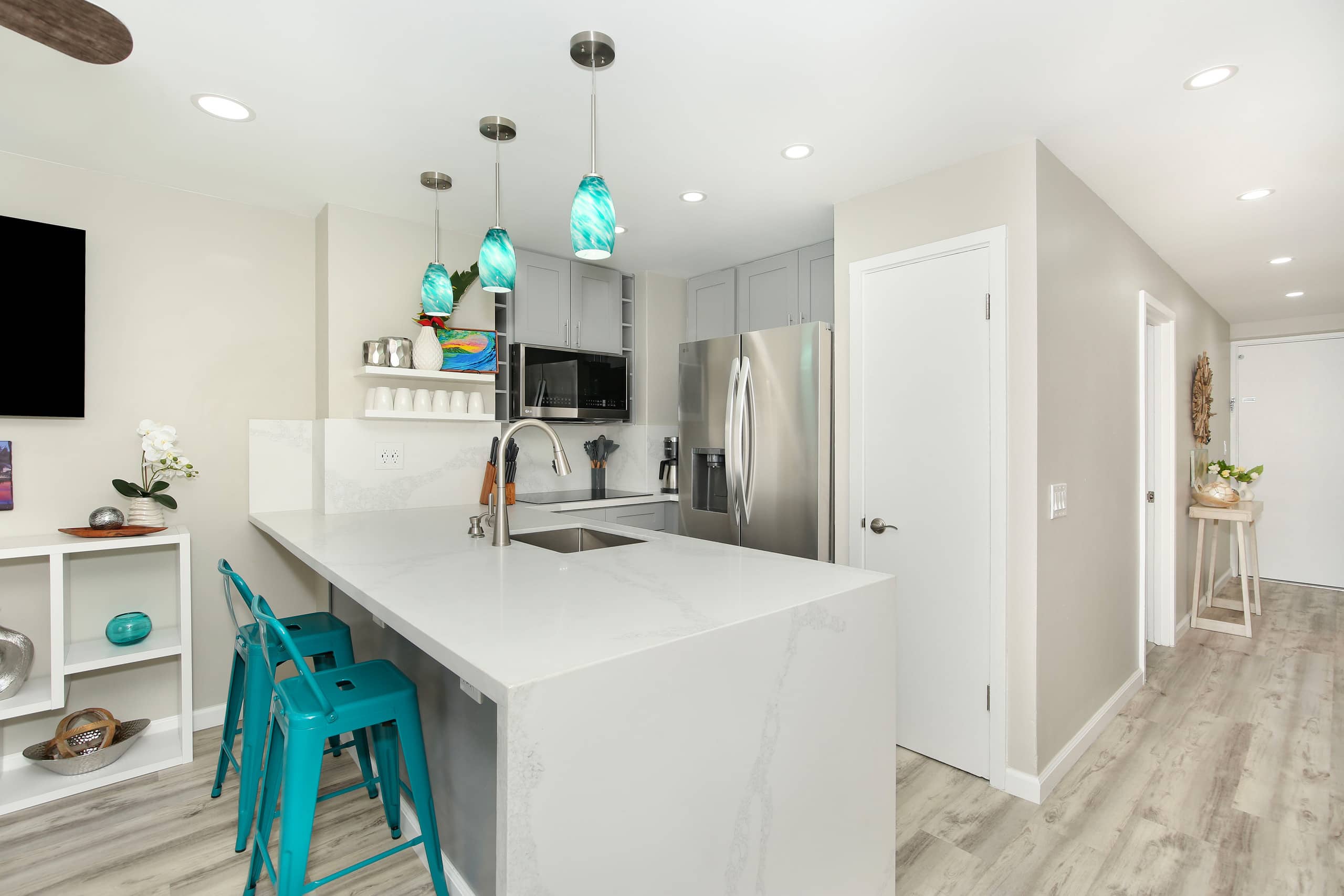 Condo in Honolulu · ★4.71 · 2 bedrooms · 4 beds · 1 bath - Image 13