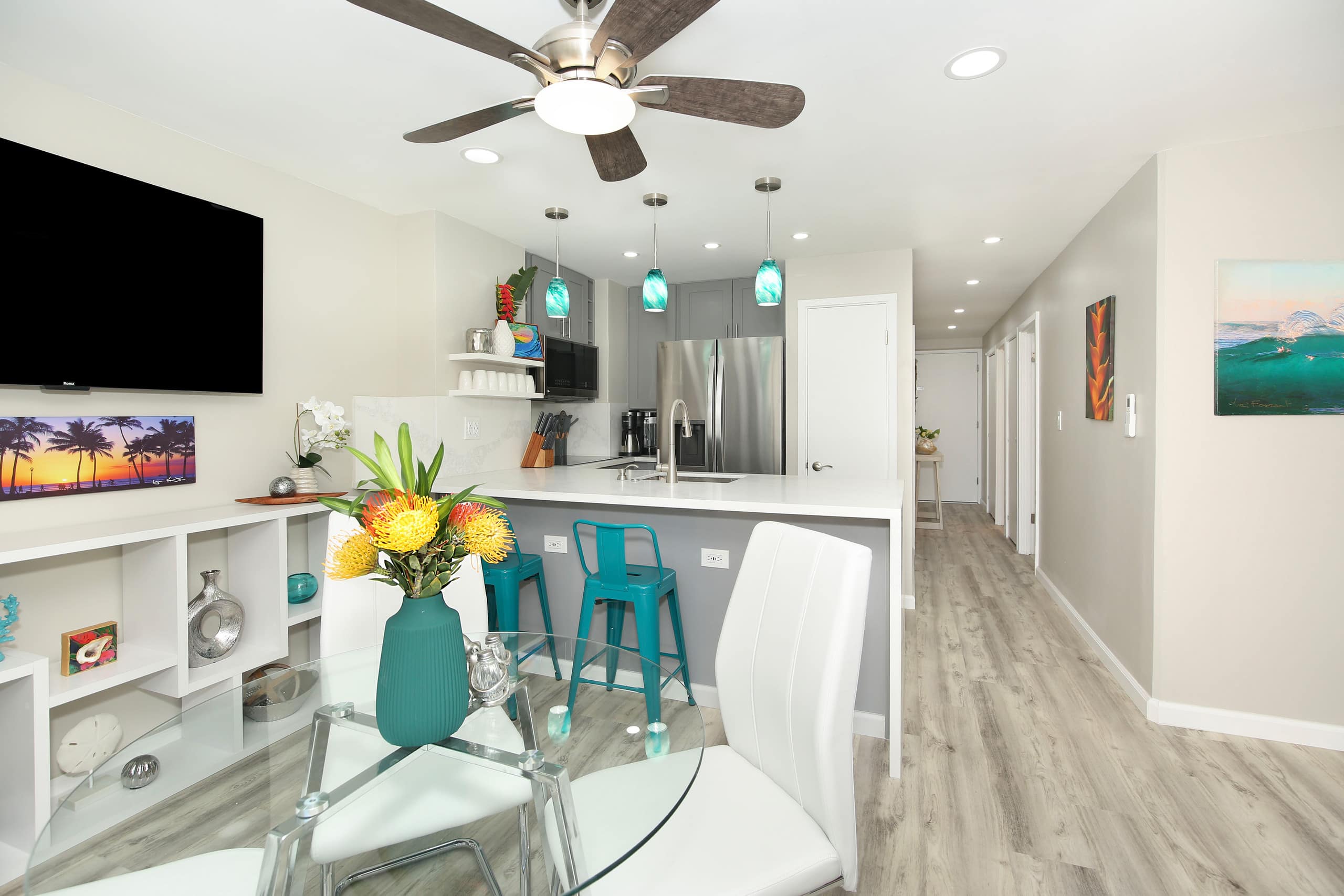 Condo in Honolulu · ★4.71 · 2 bedrooms · 4 beds · 1 bath - Image 18