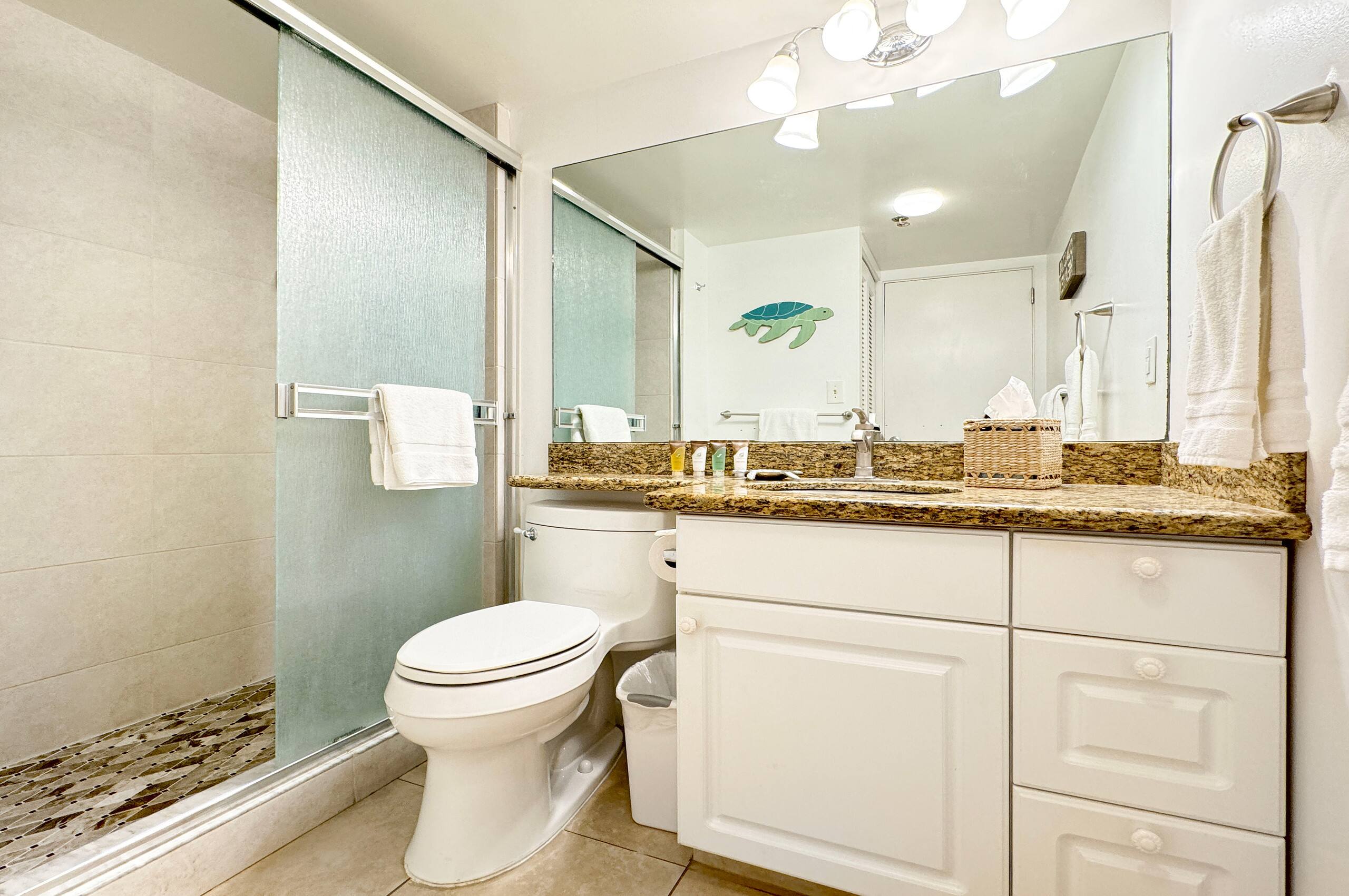 Condo in Honolulu · ★4.74 · 1 bedroom · 2 beds · 1 private bath - Image 11