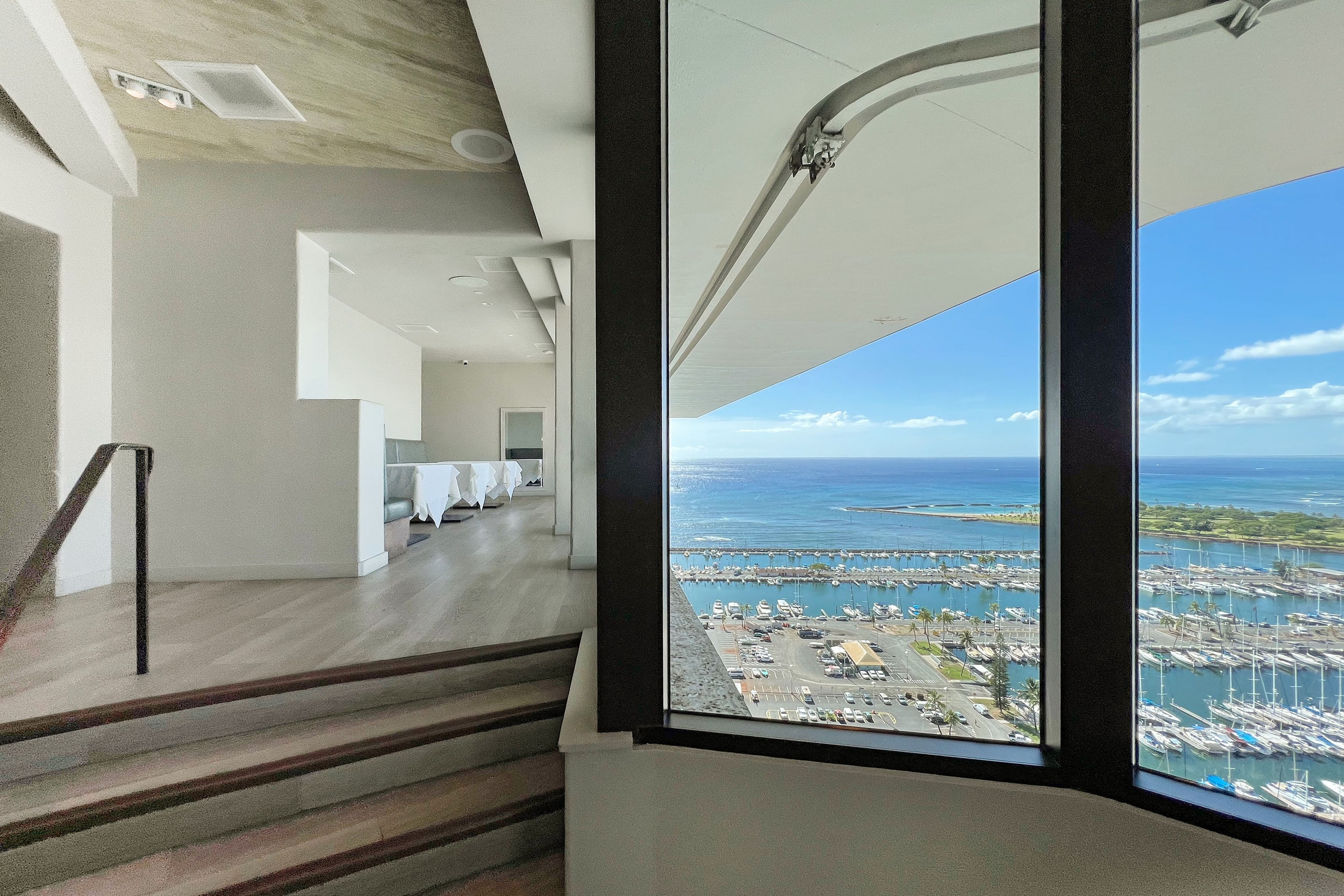 Condo in Honolulu · ★4.74 · 1 bedroom · 2 beds · 1 private bath - Image 20