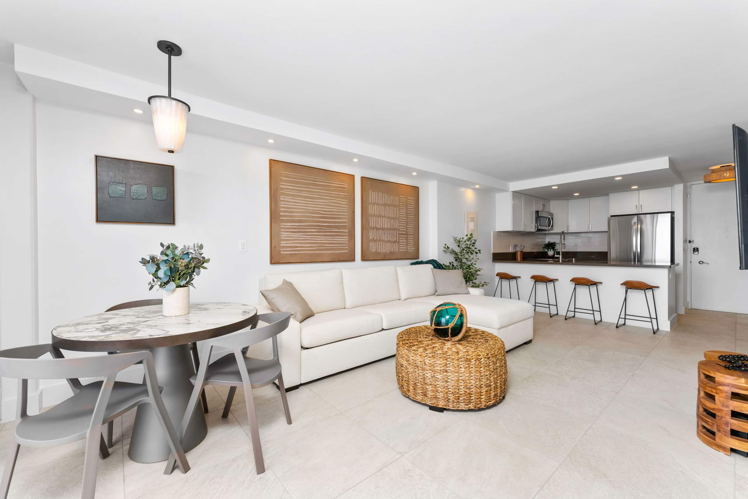 Condo in Honolulu · ★5.0 · 1 bedroom · 2 beds · 1 bath - Image 4