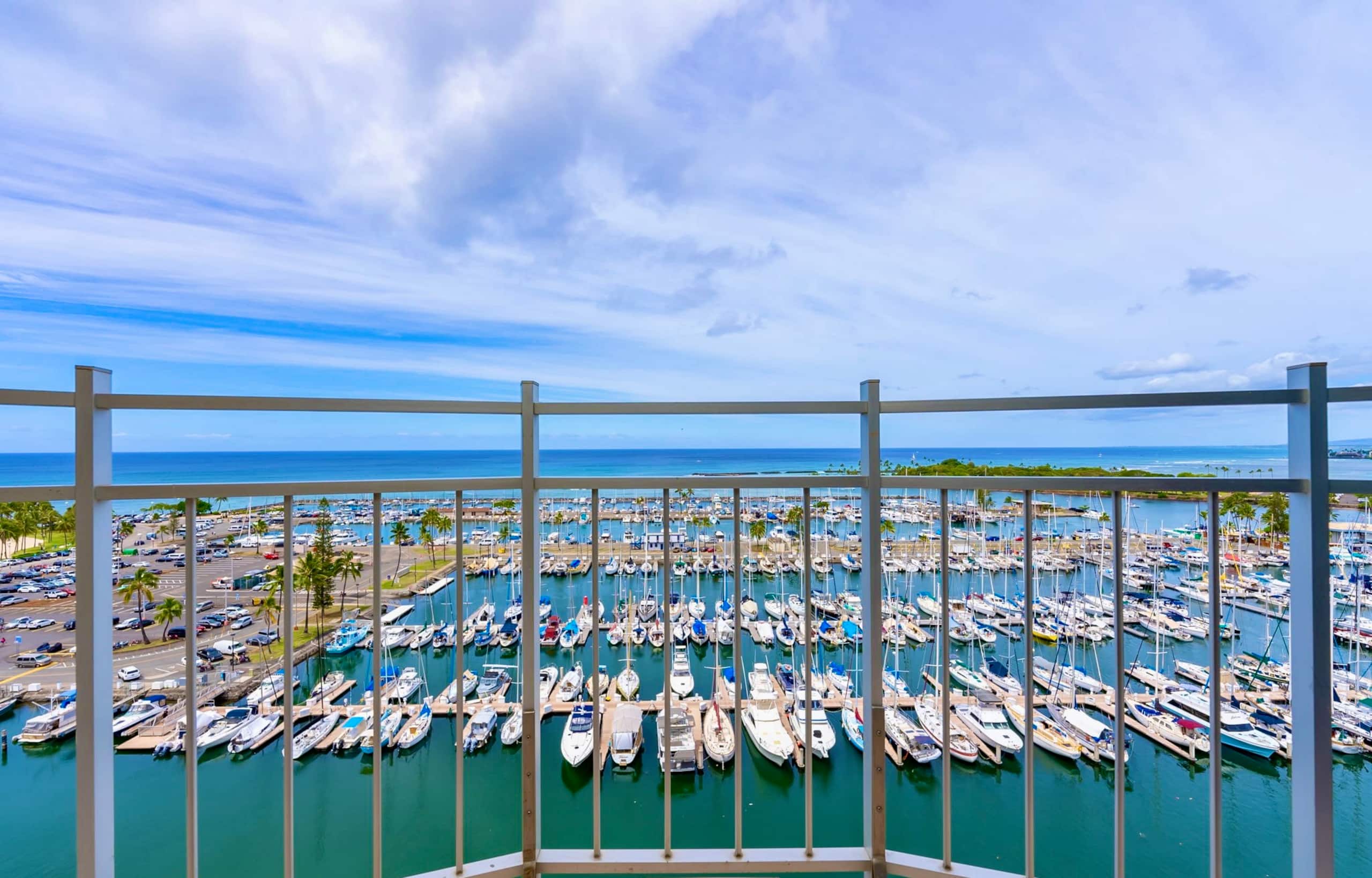 Condo in Honolulu · ★5.0 · 1 bedroom · 2 beds · 1 bath - Image 25