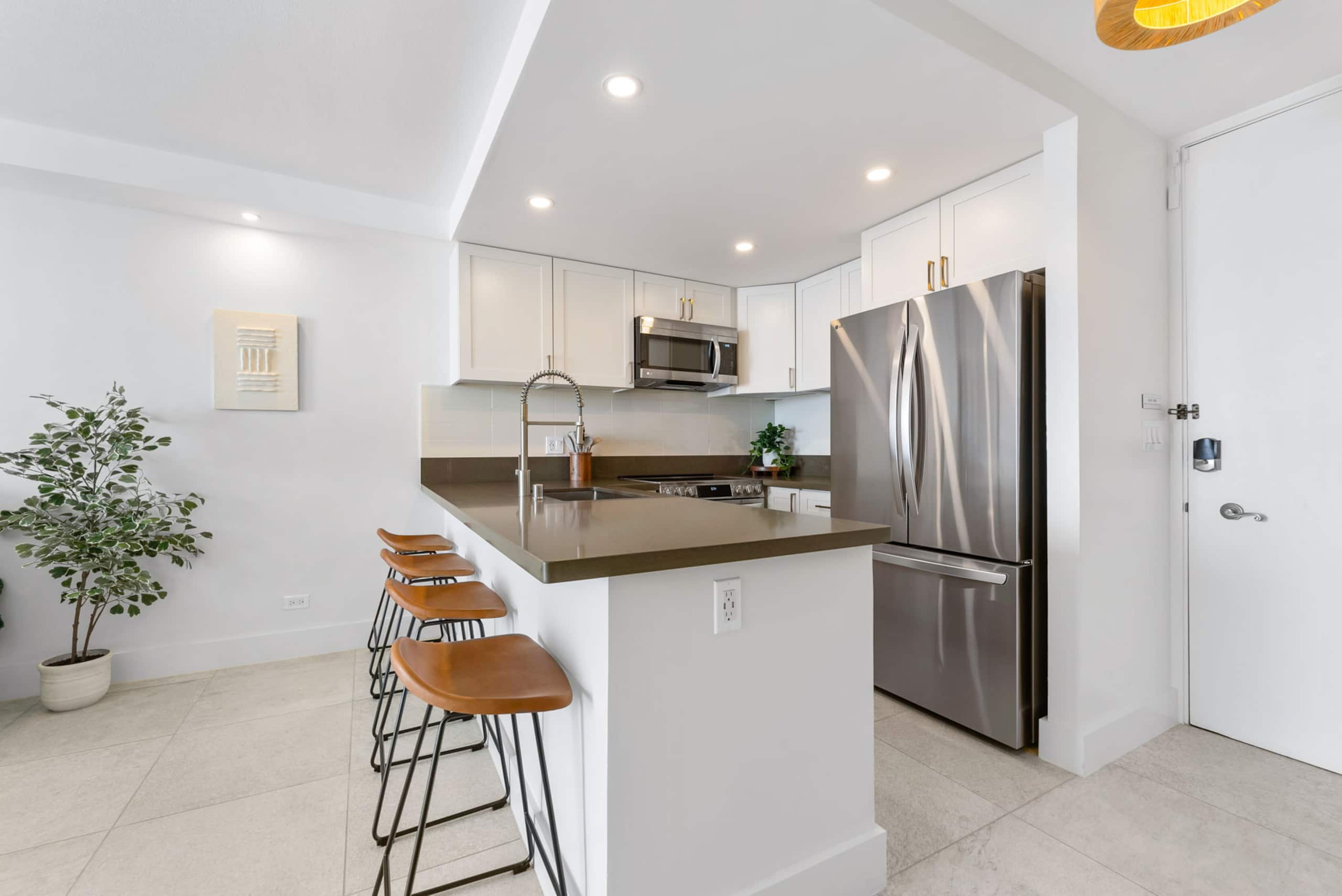 Condo in Honolulu · ★5.0 · 1 bedroom · 2 beds · 1 bath - Image 13
