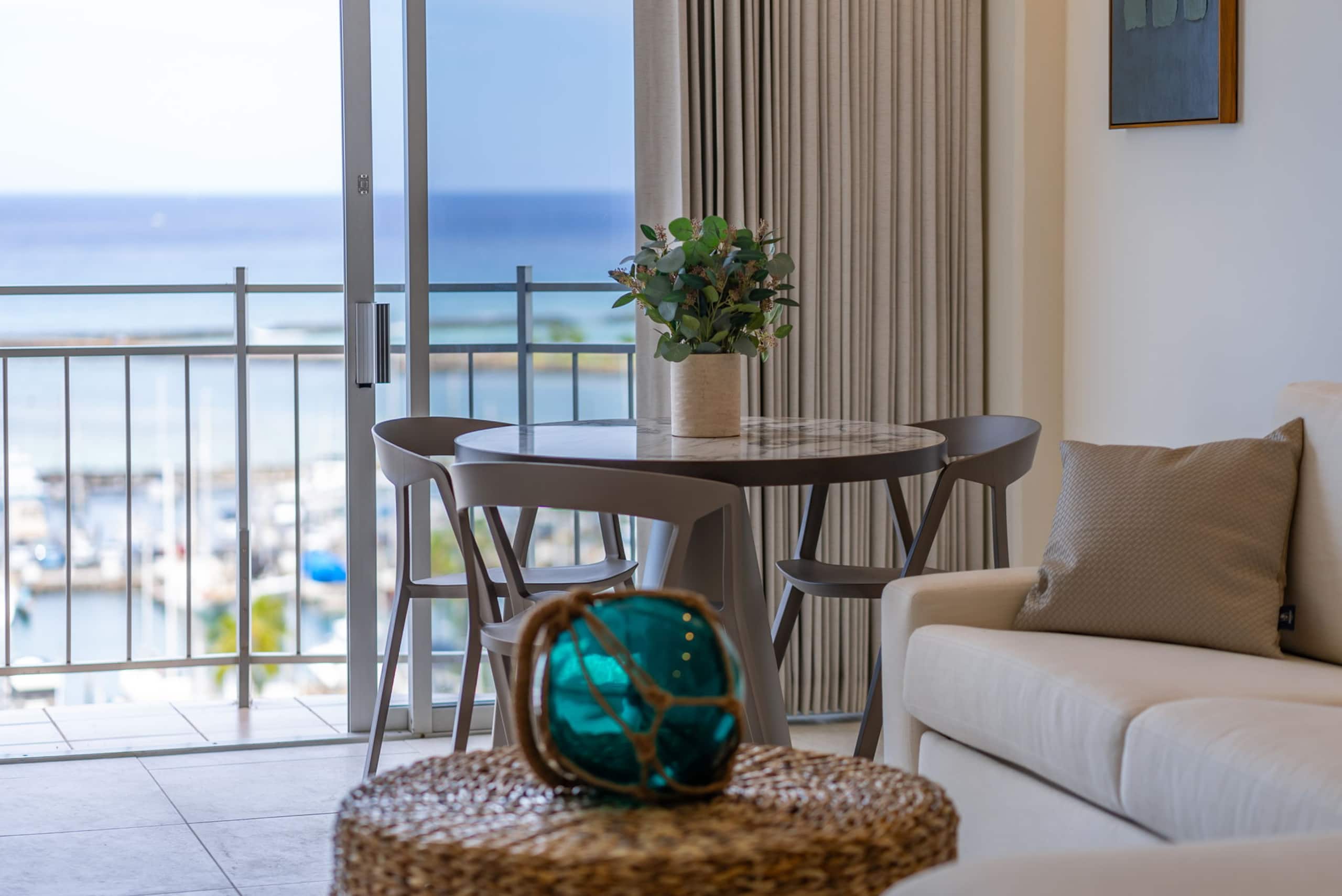 Condo in Honolulu · ★5.0 · 1 bedroom · 2 beds · 1 bath - Image 15