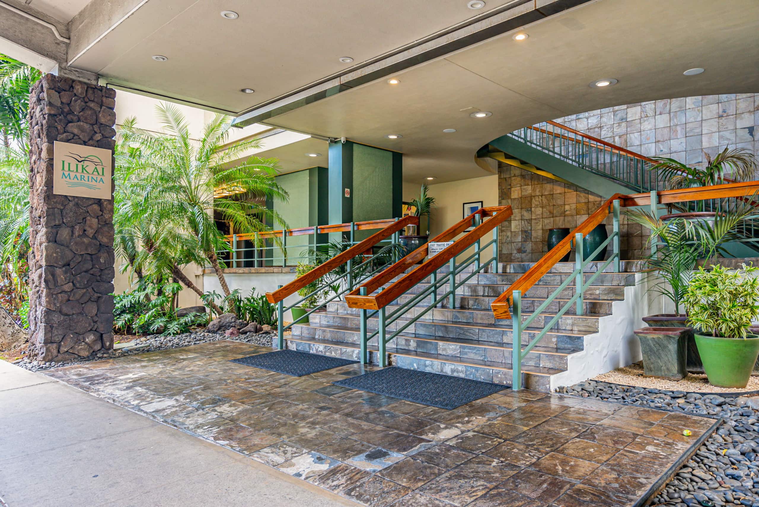 Condo in Honolulu · ★5.0 · 1 bedroom · 2 beds · 1 bath - Image 34
