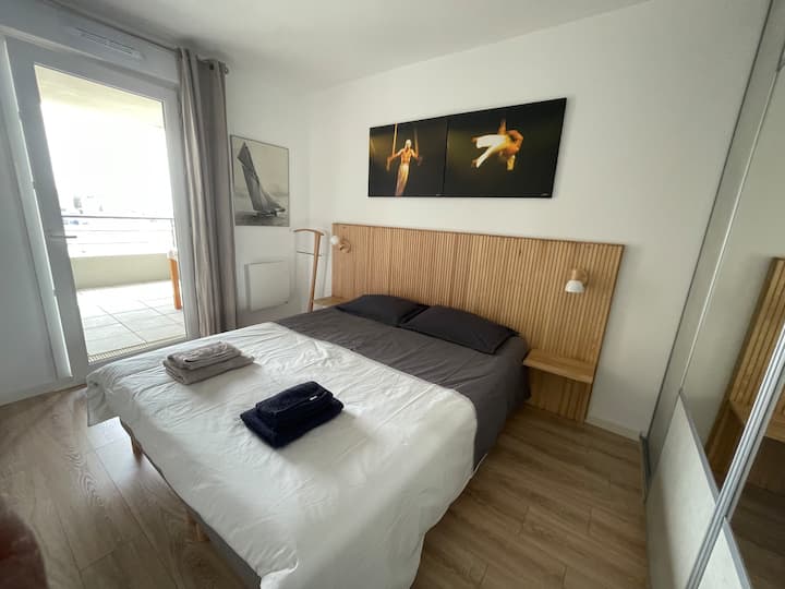 חדר שינה ראשי עם 160 מיטות