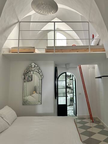 Palazzo Corrado – Grand Luxury in Town Centre gallery image 2