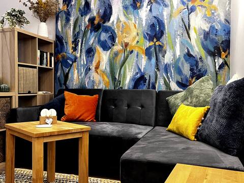 Popular Airbnb listing: The Hideaway, just moments from Haslemere High St in Waverley