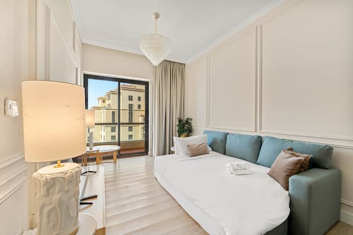 First Class | 2br | Breathtaking Beach Views - Dubai