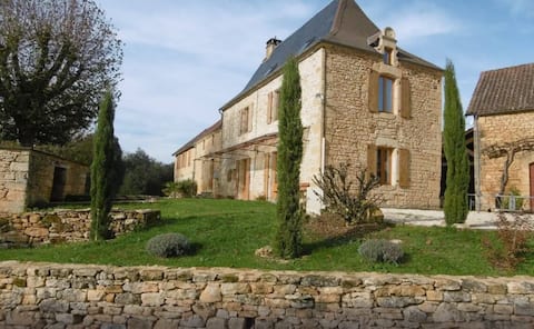 Gîte Pradine 8/13 pers Pool 
Sarlat
